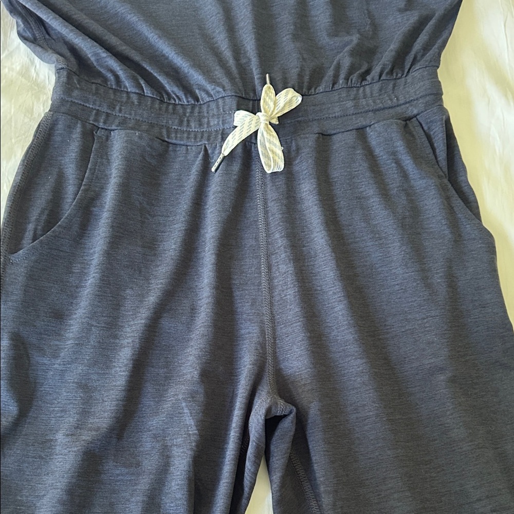 Vuori Navy Jumpsuit size XS - Picture 6 of 6